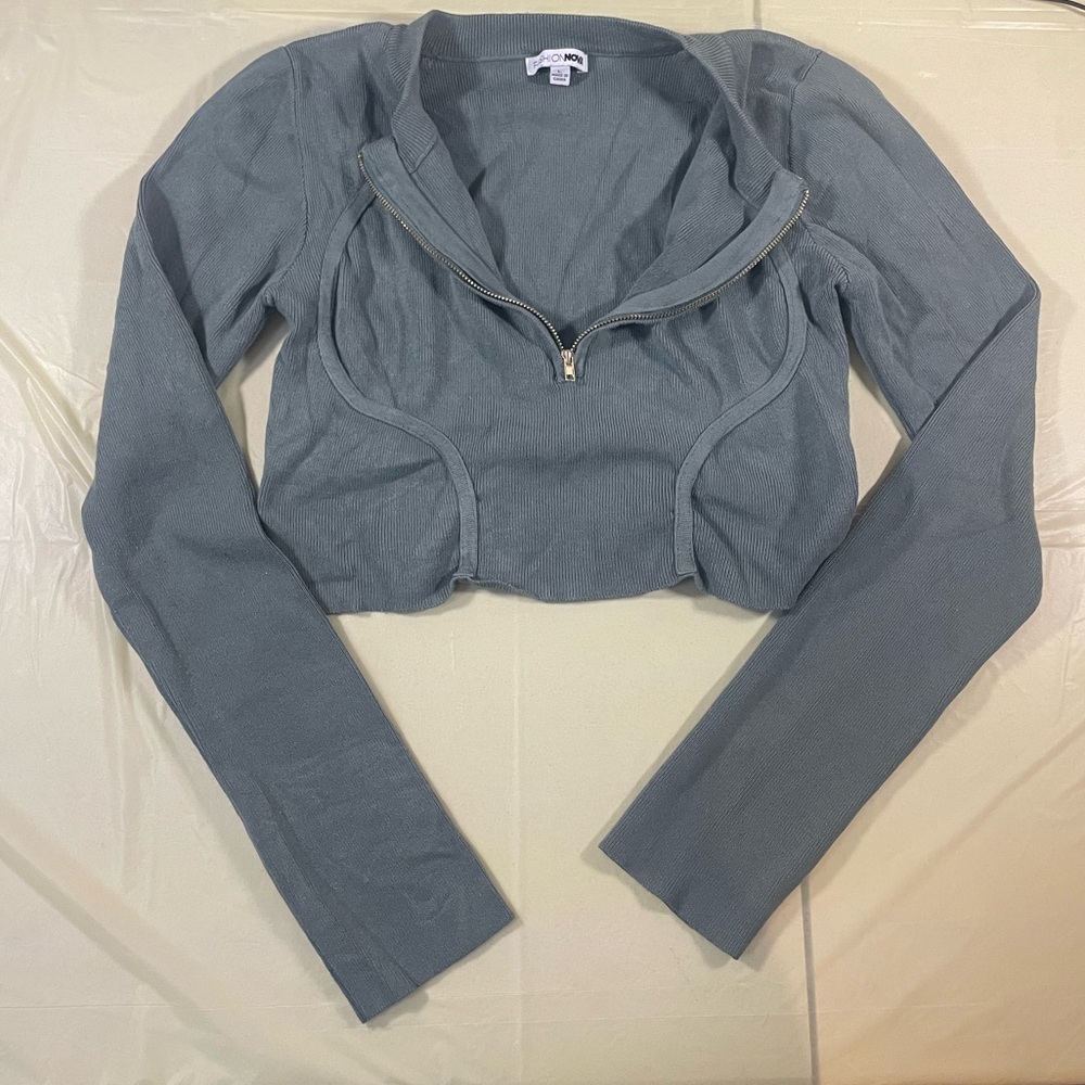 Fashion Nova Zippered Long Sleeve Crop - Olive Green